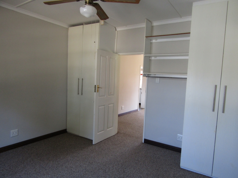 3 Bedroom Property for Sale in Humansdorp Eastern Cape